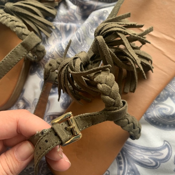 Sandles - Picture 4 of 4